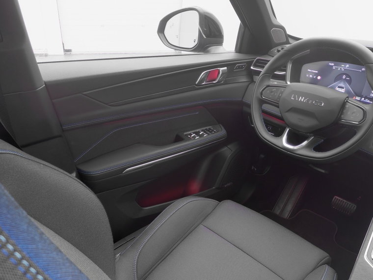 Vehicle Image 11