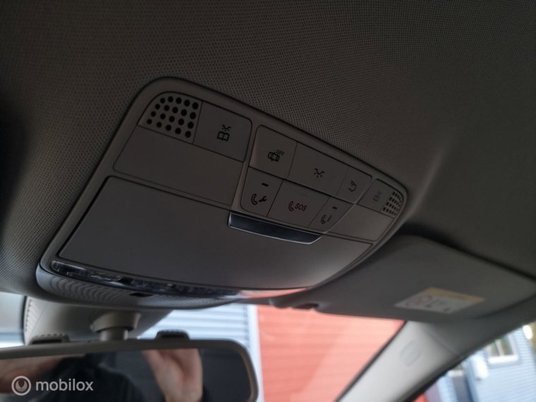 Vehicle Image 27