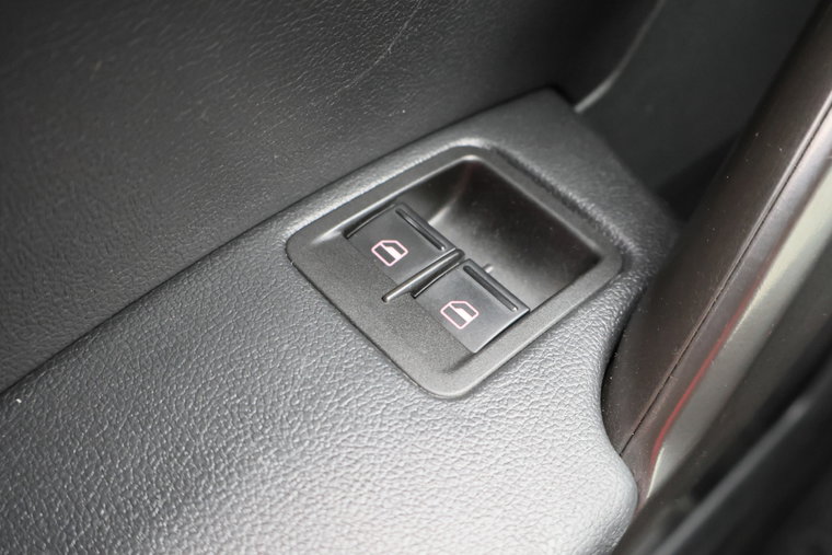 Vehicle Image 27