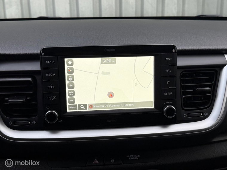 Vehicle Image 32