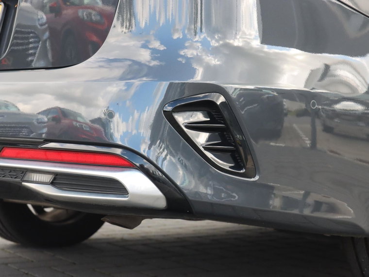 Vehicle Image 33