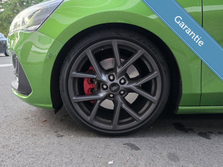 Vehicle Image 23