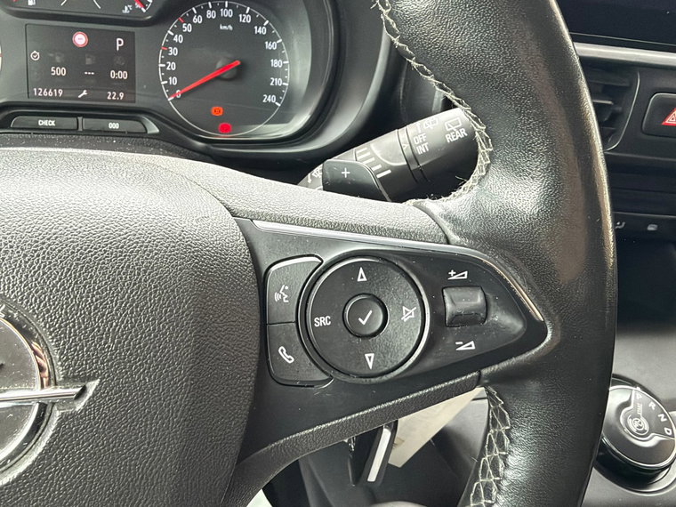 Vehicle Image 17