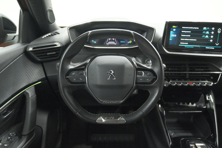 Vehicle Image 26