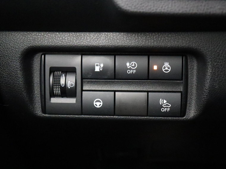 Vehicle Image 24