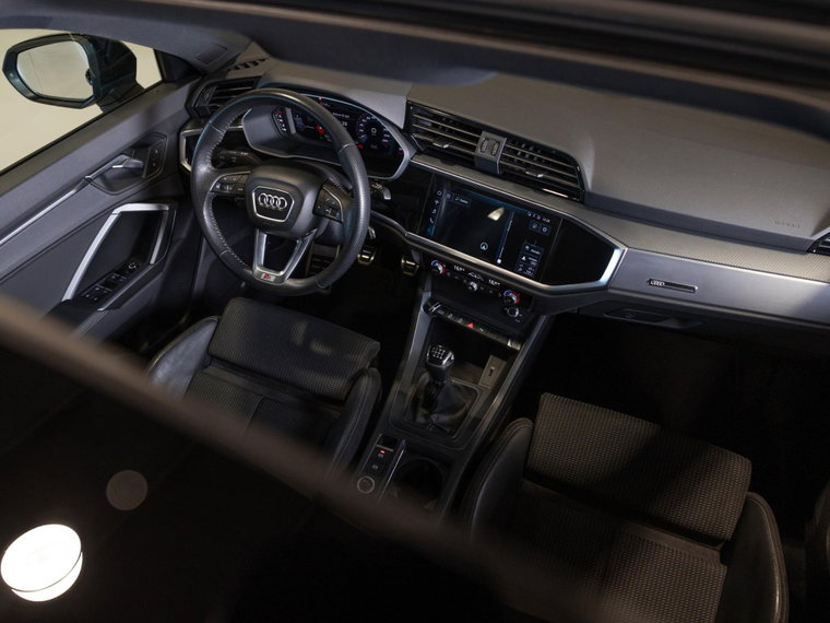 Vehicle Image 39
