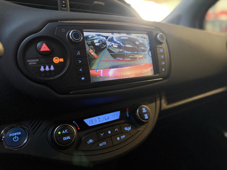 Vehicle Image 13