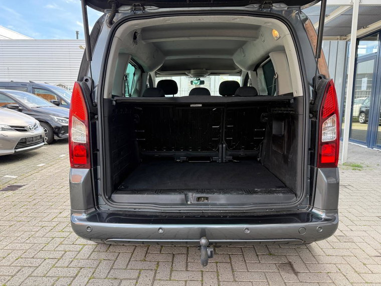 Vehicle Image 27