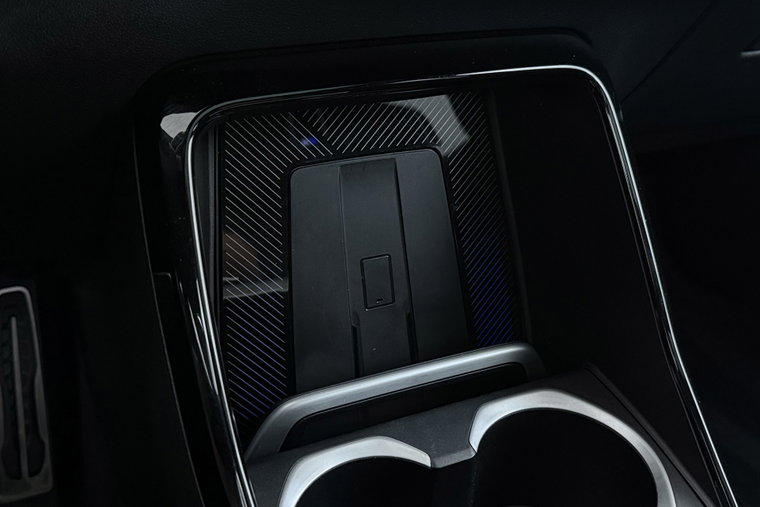 Vehicle Image 36