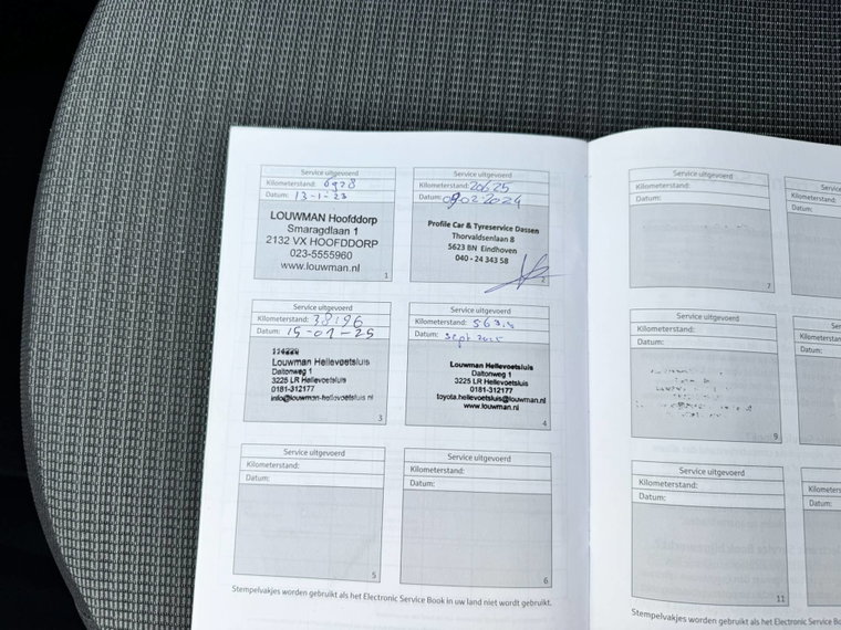 Vehicle Image 14