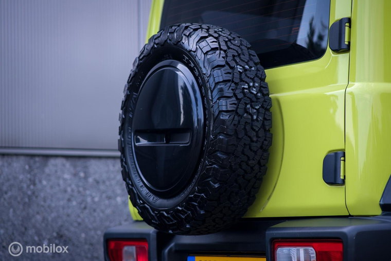 Vehicle Image 11