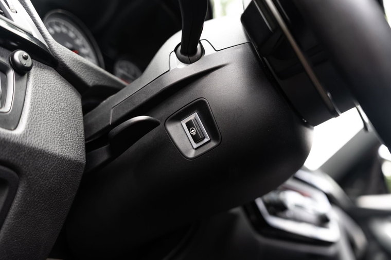 Vehicle Image 30