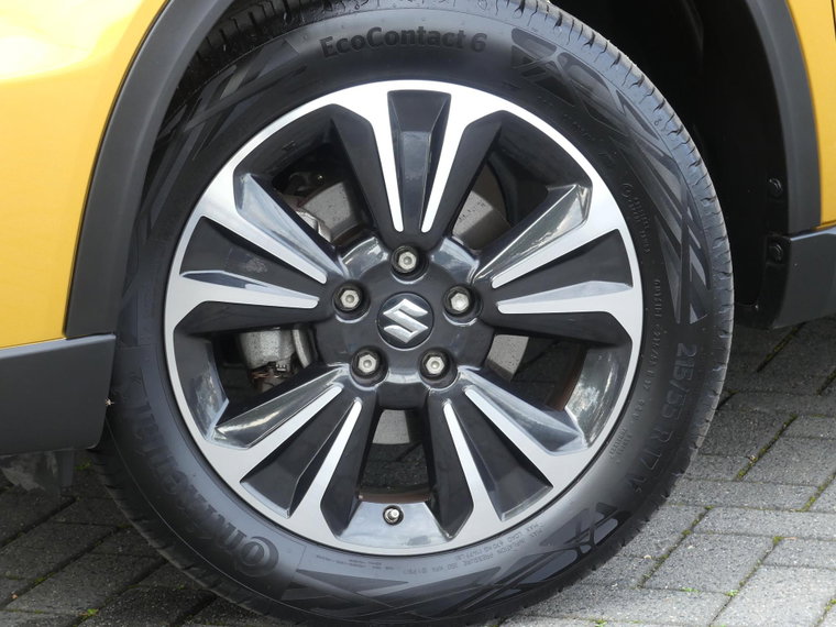 Vehicle Image 17
