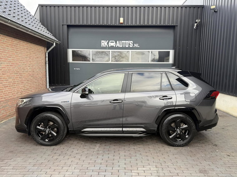 Vehicle Image 13