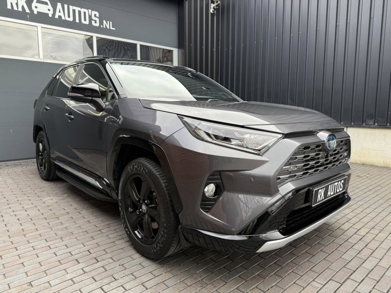 Vehicle Image 4