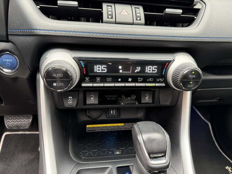 Vehicle Image 28