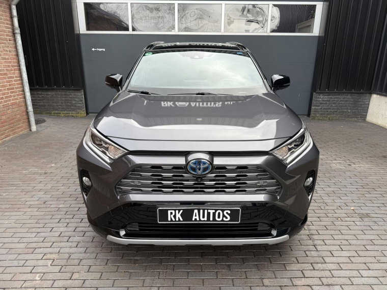 Vehicle Image 11