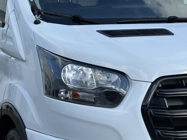 Vehicle Image 40
