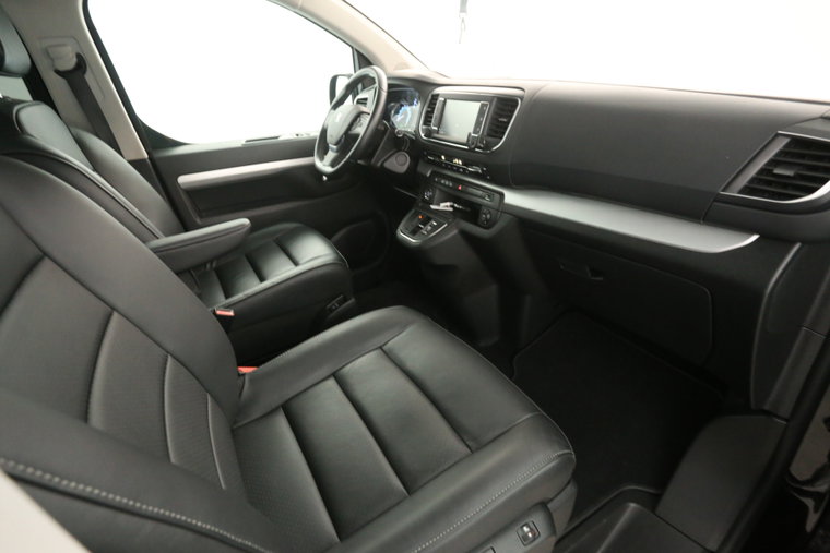 Vehicle Image 37