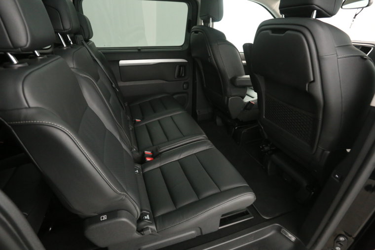 Vehicle Image 38