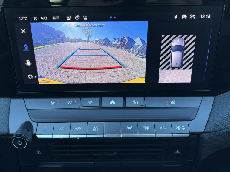 Vehicle Image 22