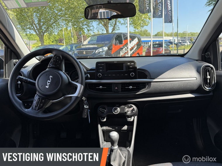 Vehicle Image 21