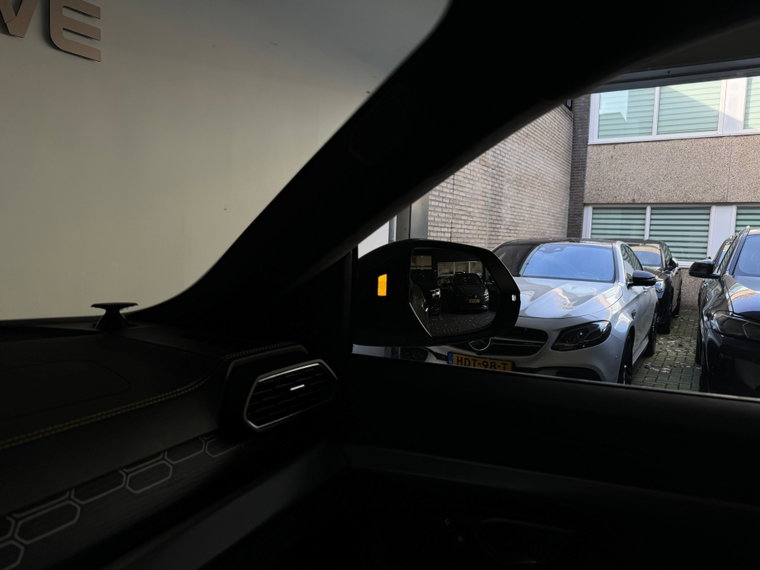 Vehicle Image 33
