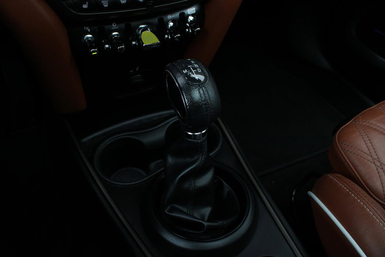 Vehicle Image 37