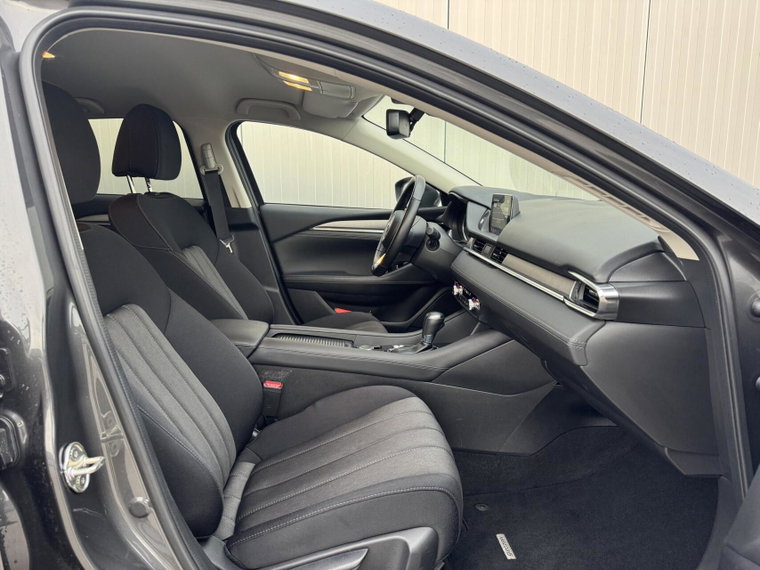 Vehicle Image 36