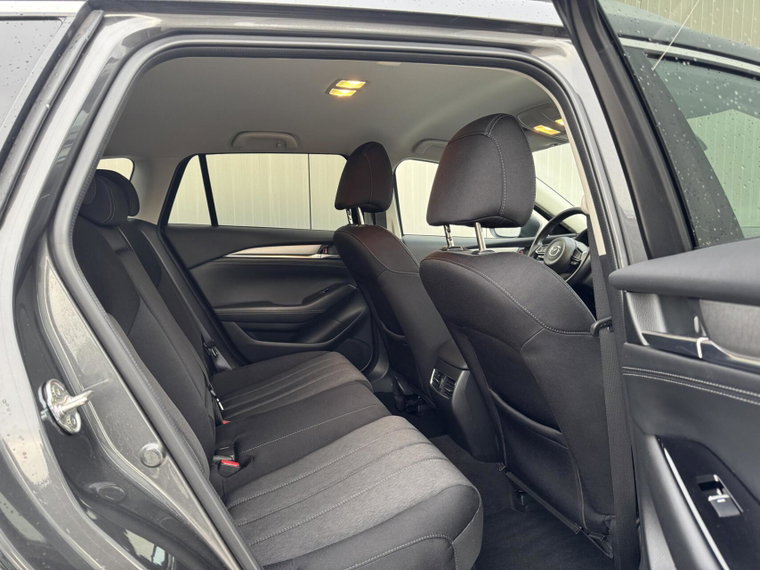 Vehicle Image 37