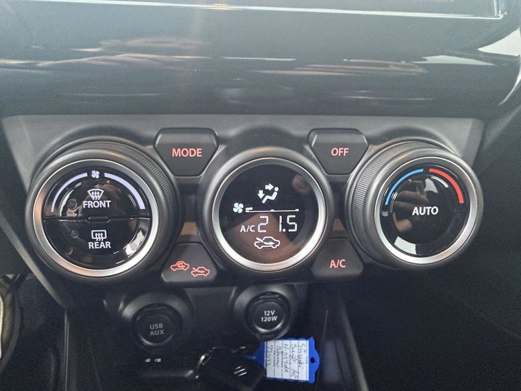 Vehicle Image 15