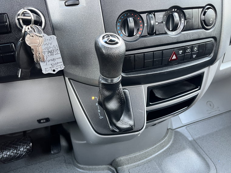 Vehicle Image 40