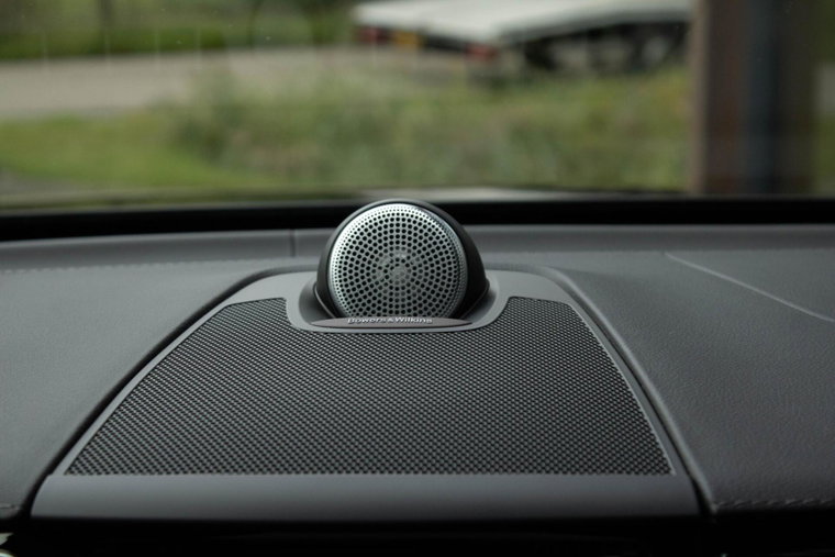 Vehicle Image 26