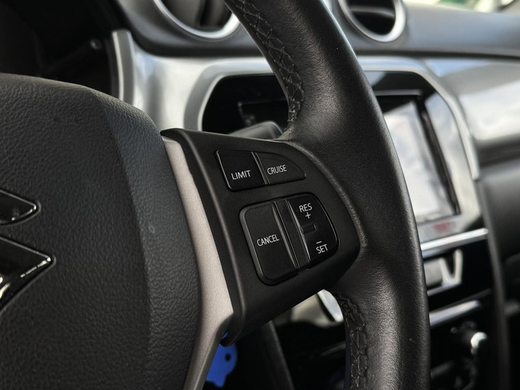 Vehicle Image 23