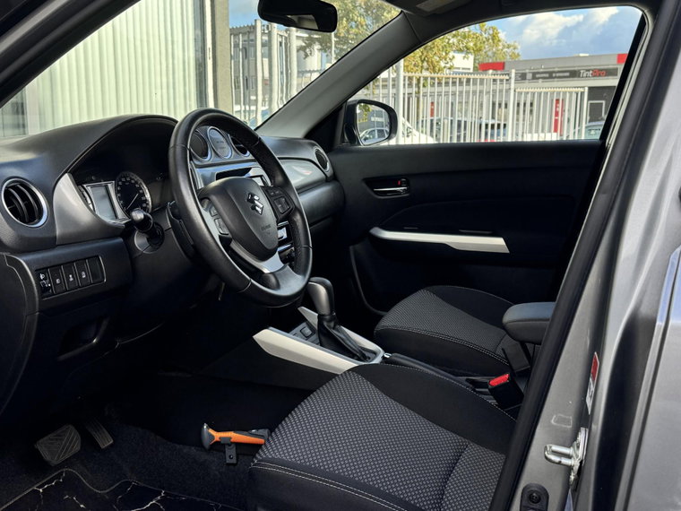 Vehicle Image 11