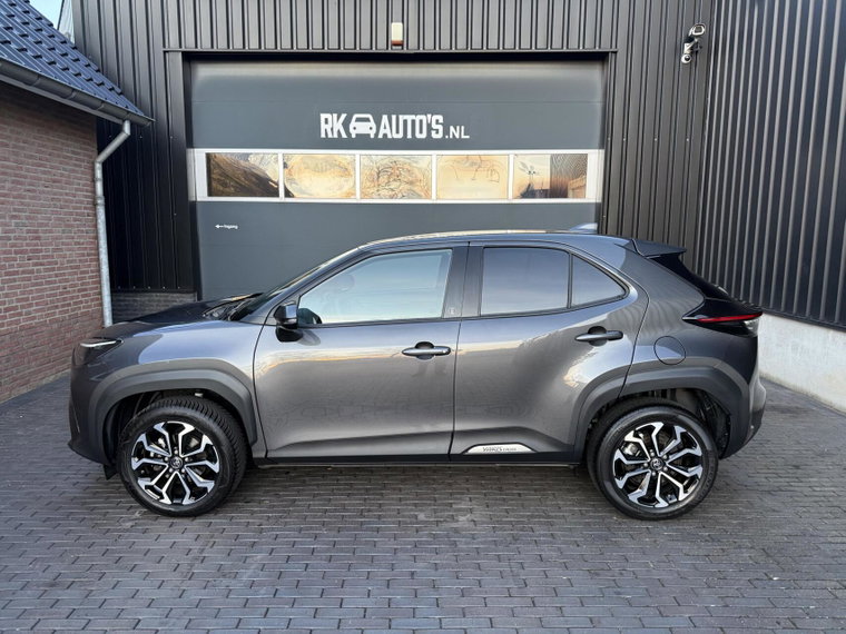 Vehicle Image 16