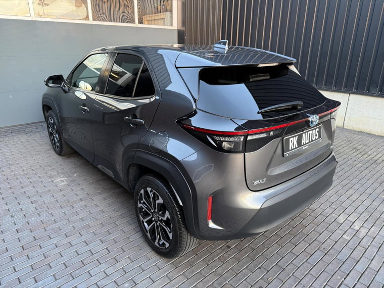 Vehicle Image 17