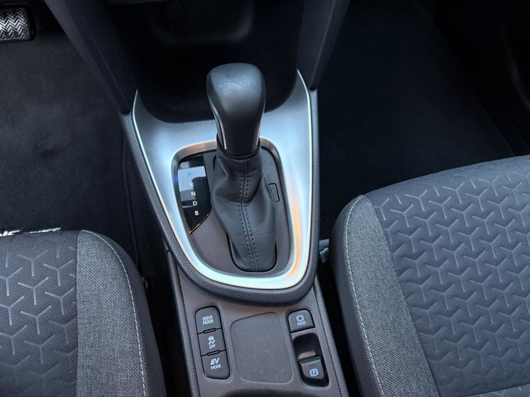 Vehicle Image 35