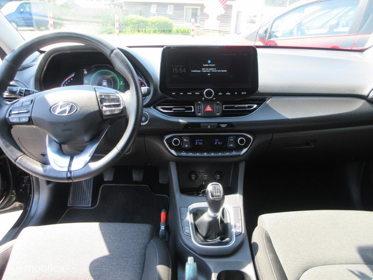 Vehicle Image 17
