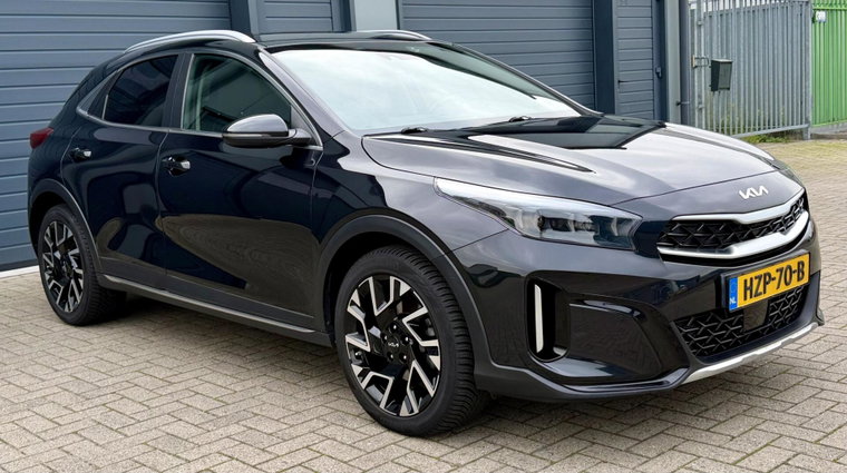 Vehicle Image 11