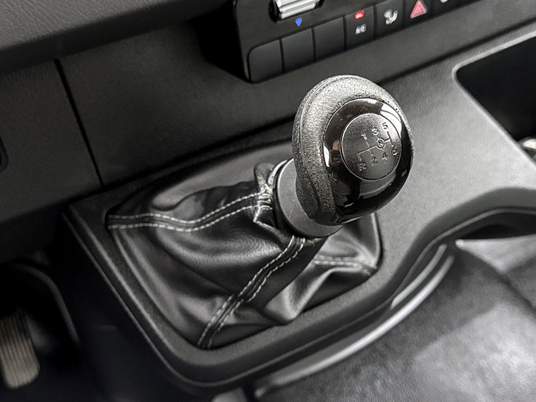 Vehicle Image 26