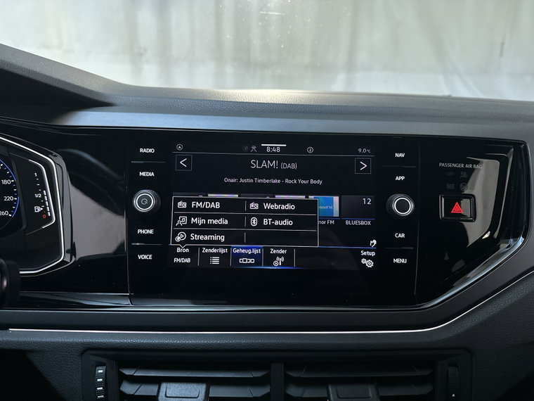 Vehicle Image 18
