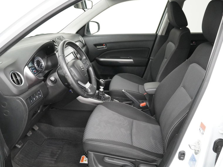 Vehicle Image 10