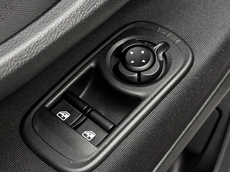 Vehicle Image 24