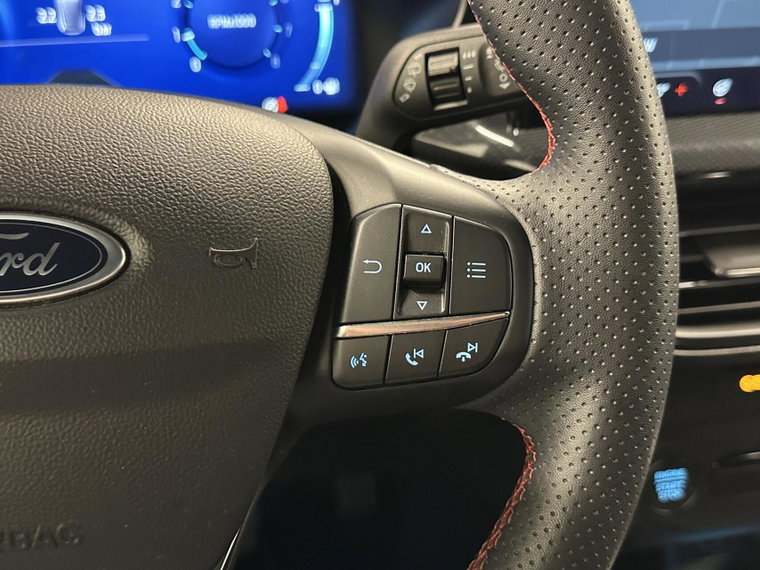 Vehicle Image 24