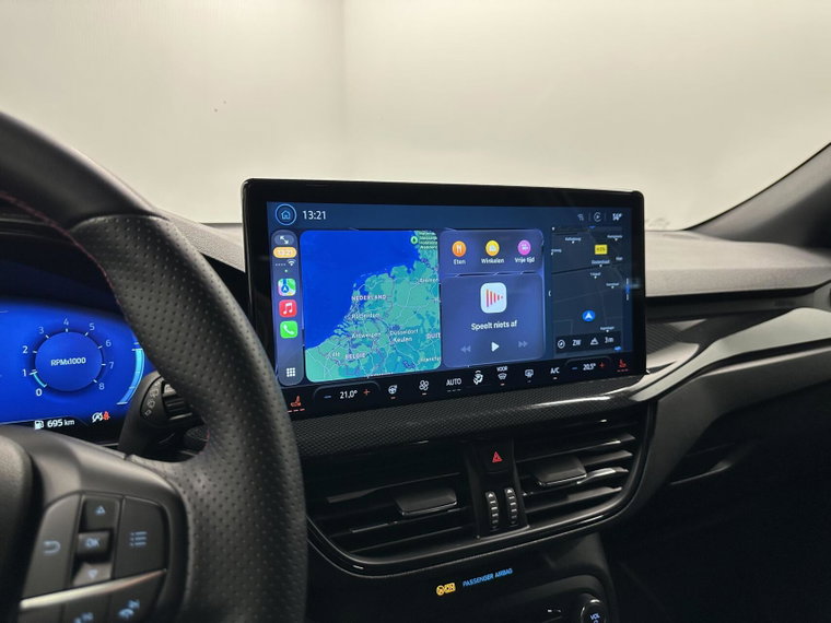 Vehicle Image 38