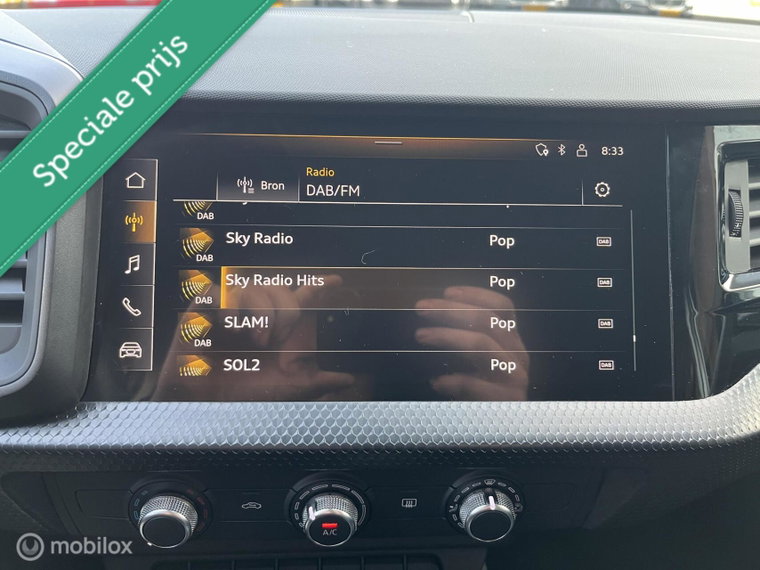 Vehicle Image 13