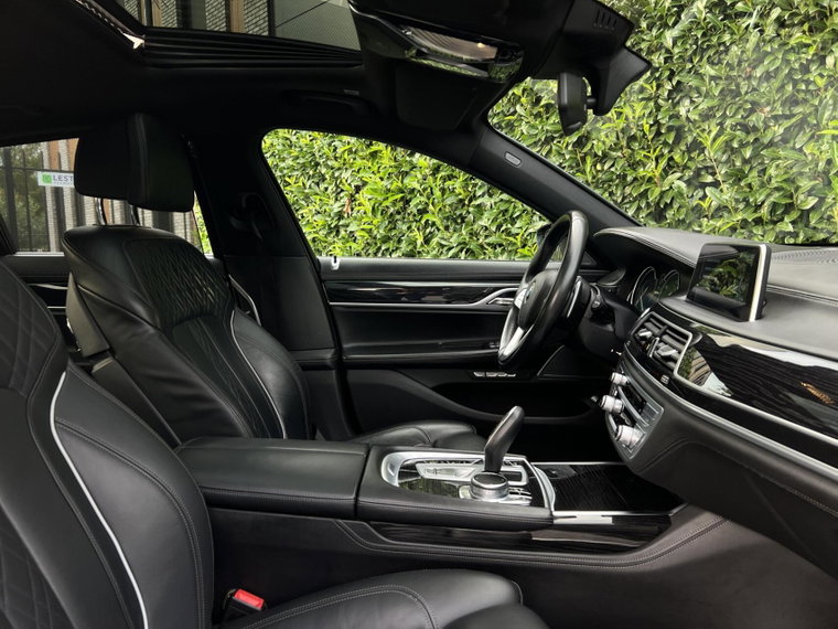 Vehicle Image 39