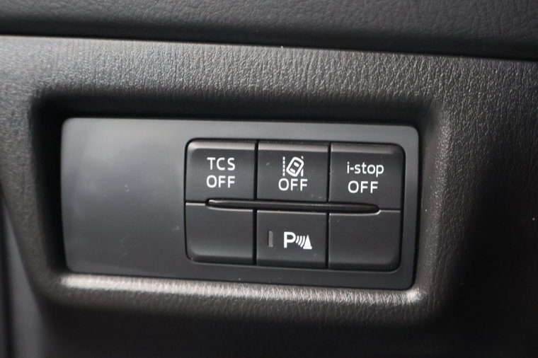 Vehicle Image 17