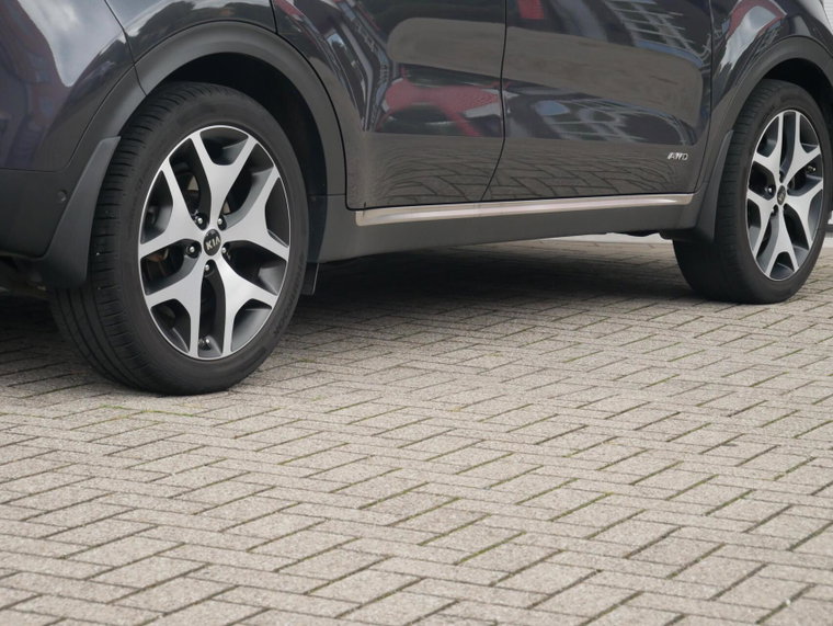 Vehicle Image 31
